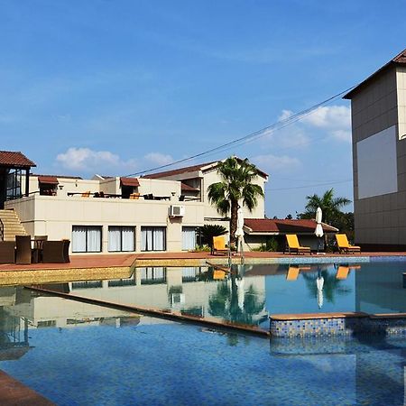 Cotton County Club And Resort Hubli Luaran gambar