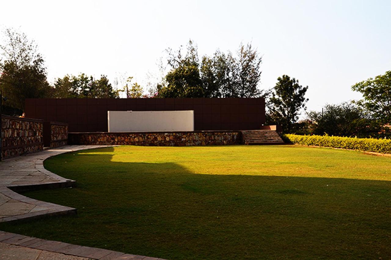 Cotton County Club And Resort Hubli Luaran gambar