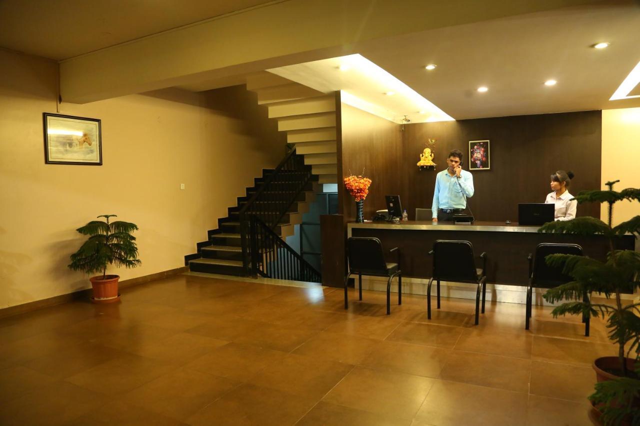 Cotton County Club And Resort Hubli Luaran gambar