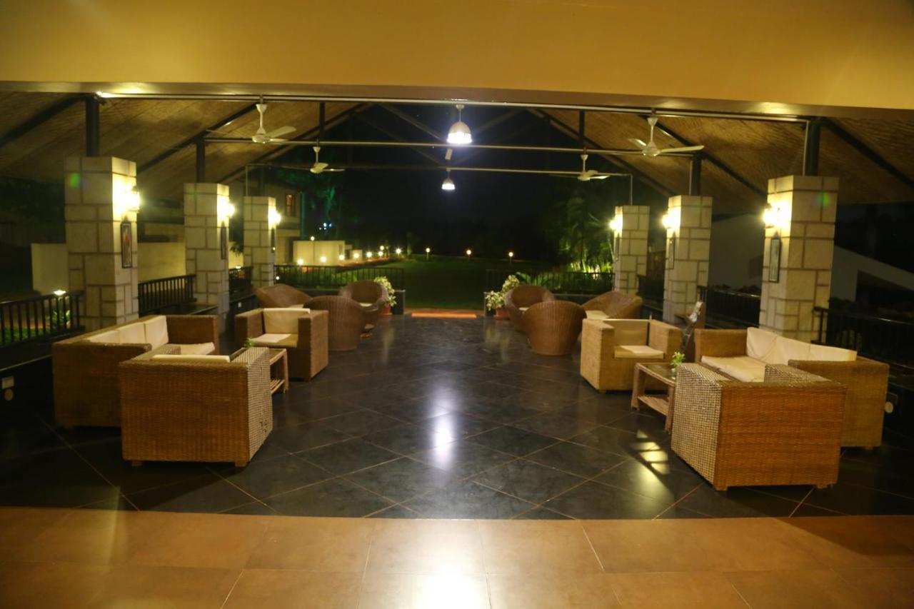 Cotton County Club And Resort Hubli Luaran gambar